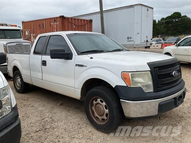 Ford F-150 شاحنات خفيفة/مفصلية الجوانب