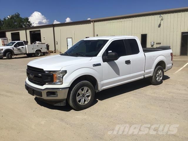 Ford F-150 شاحنات خفيفة/مفصلية الجوانب