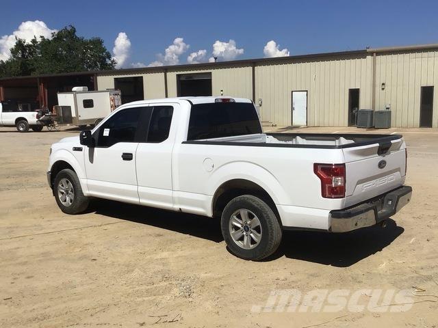 Ford F-150 شاحنات خفيفة/مفصلية الجوانب