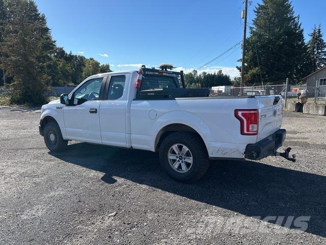 Ford F-150 شاحنات خفيفة/مفصلية الجوانب