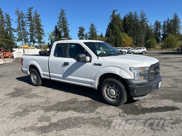 Ford F-150 شاحنات خفيفة/مفصلية الجوانب