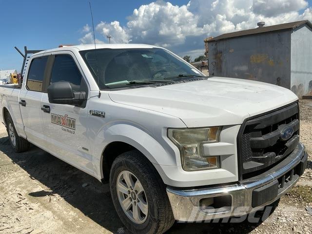 Ford F-150 شاحنات خفيفة/مفصلية الجوانب