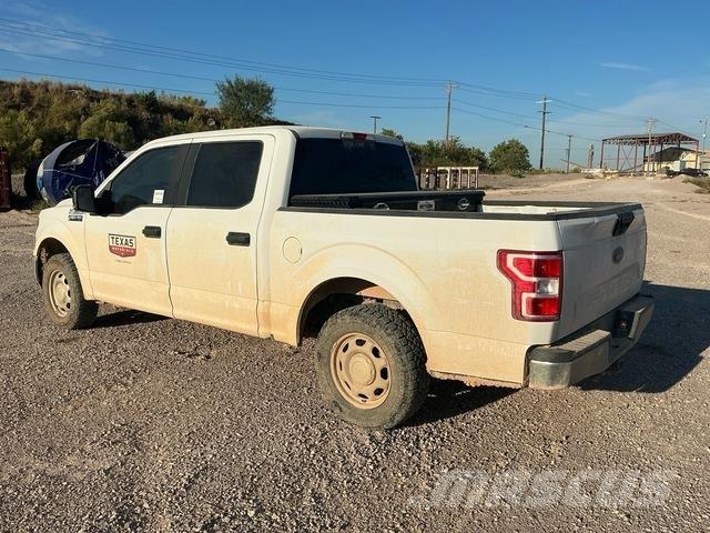 Ford F-150 شاحنات خفيفة/مفصلية الجوانب