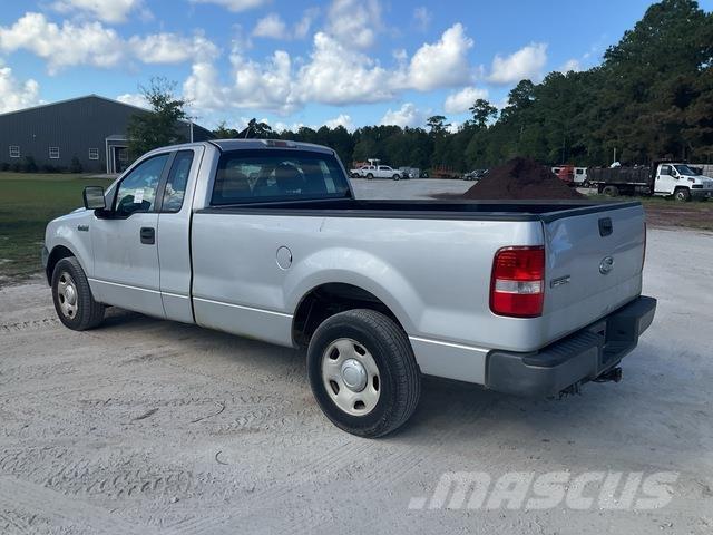 Ford F-150 شاحنات خفيفة/مفصلية الجوانب