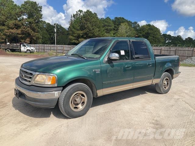 Ford F-150 شاحنات خفيفة/مفصلية الجوانب