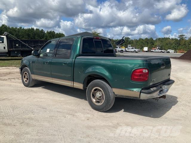 Ford F-150 شاحنات خفيفة/مفصلية الجوانب