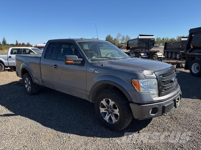 Ford F-150 شاحنات خفيفة/مفصلية الجوانب