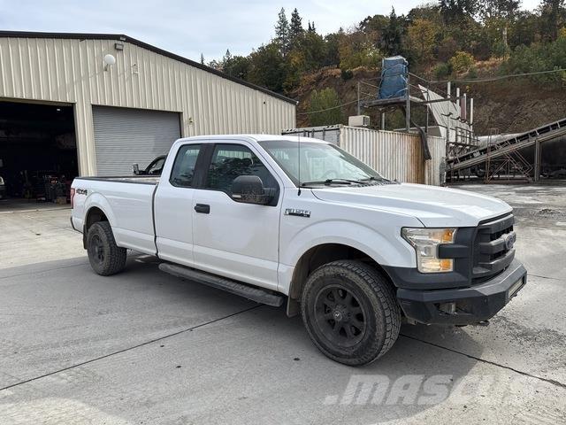 Ford F-150 شاحنات خفيفة/مفصلية الجوانب