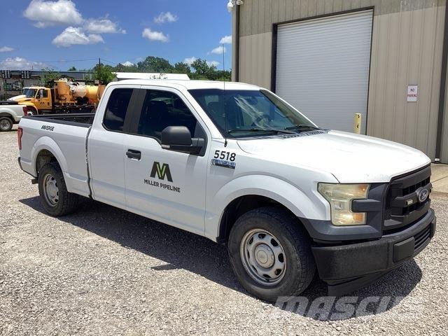 Ford F-150 شاحنات خفيفة/مفصلية الجوانب