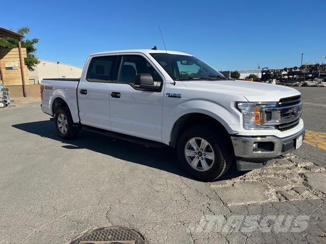 Ford F-150 شاحنات خفيفة/مفصلية الجوانب