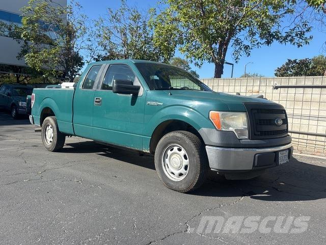 Ford F-150 شاحنات خفيفة/مفصلية الجوانب