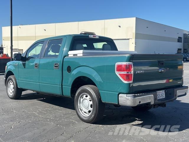 Ford F-150 شاحنات خفيفة/مفصلية الجوانب