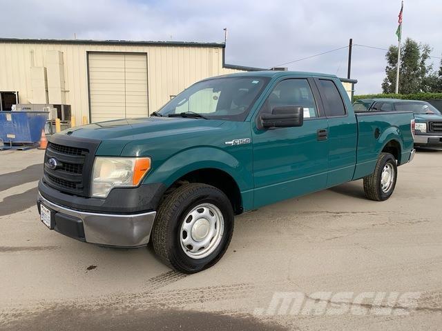 Ford F-150 شاحنات خفيفة/مفصلية الجوانب