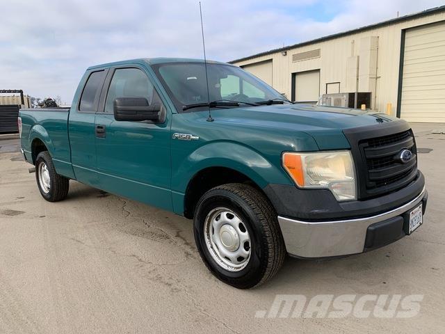 Ford F-150 شاحنات خفيفة/مفصلية الجوانب
