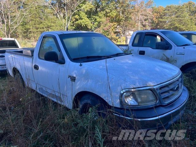 Ford F-150 شاحنات خفيفة/مفصلية الجوانب