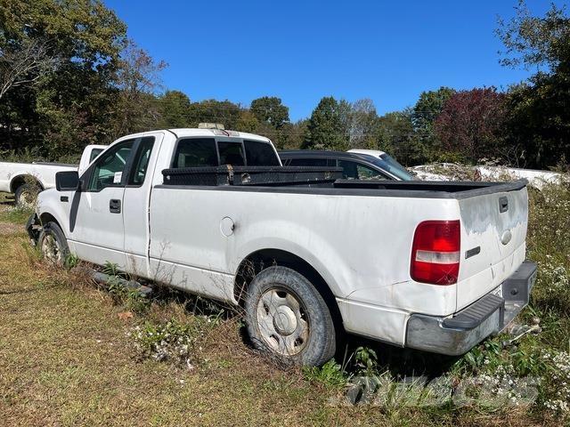 Ford F-150 شاحنات خفيفة/مفصلية الجوانب
