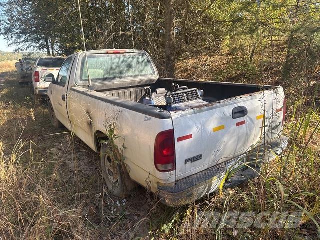 Ford F-150 شاحنات خفيفة/مفصلية الجوانب