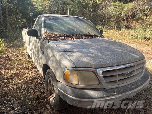 Ford F-150 شاحنات خفيفة/مفصلية الجوانب