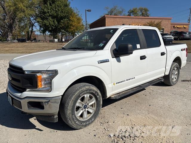 Ford F-150 شاحنات خفيفة/مفصلية الجوانب
