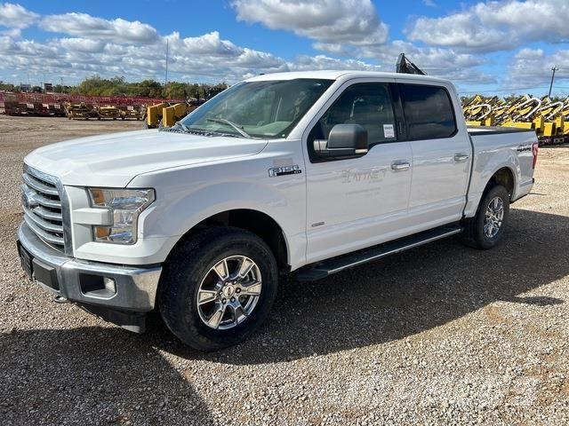 Ford F-150 شاحنات خفيفة/مفصلية الجوانب