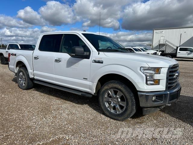 Ford F-150 شاحنات خفيفة/مفصلية الجوانب