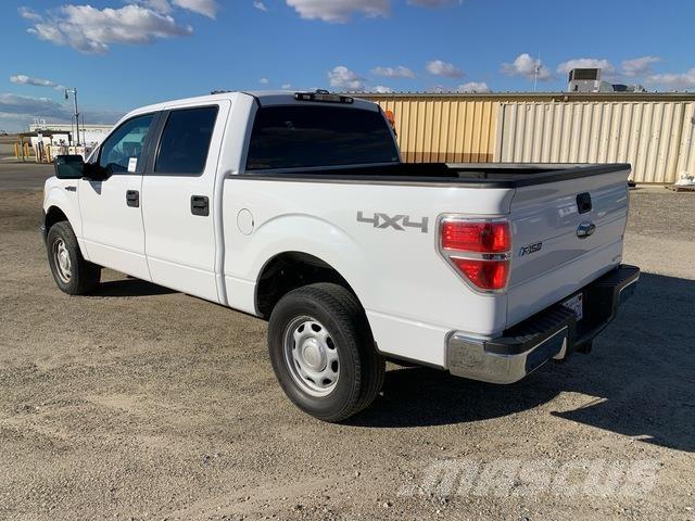 Ford F-150 شاحنات خفيفة/مفصلية الجوانب
