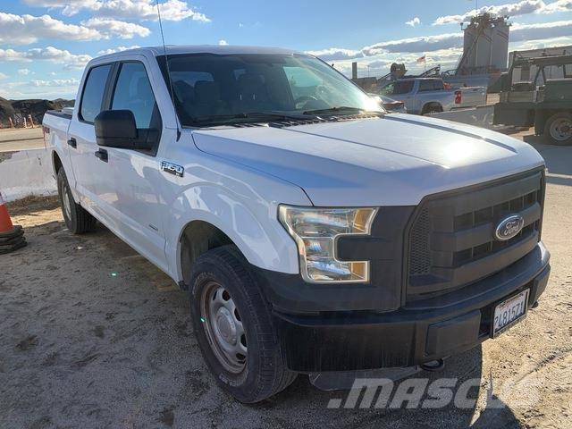 Ford F-150 شاحنات خفيفة/مفصلية الجوانب