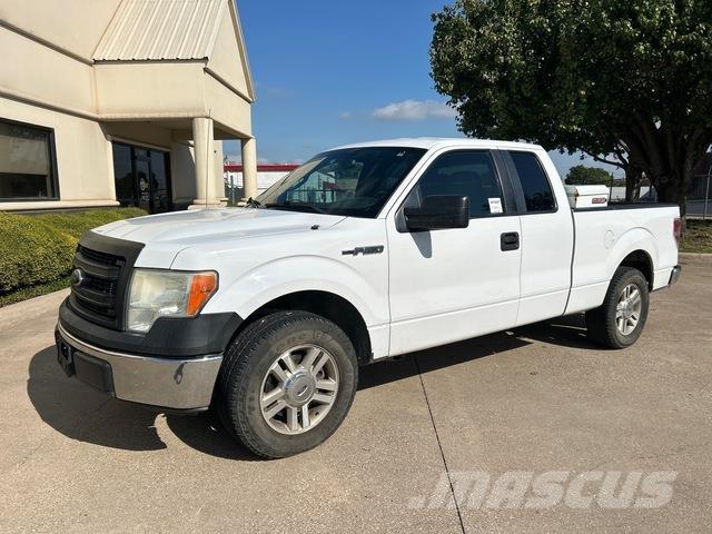 Ford F-150 شاحنات خفيفة/مفصلية الجوانب
