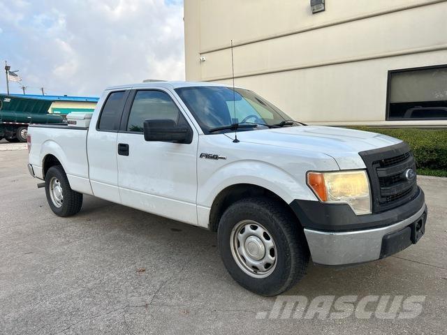 Ford F-150 شاحنات خفيفة/مفصلية الجوانب
