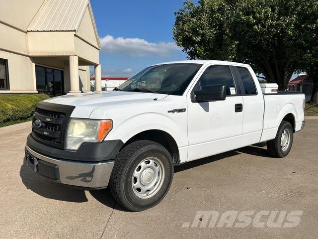 Ford F-150 شاحنات خفيفة/مفصلية الجوانب