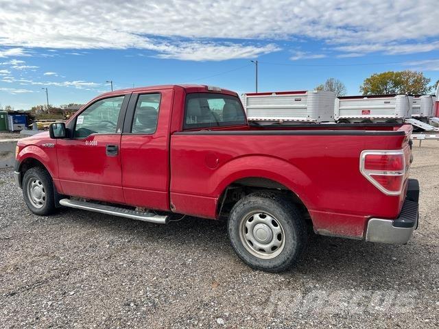 Ford F-150 شاحنات خفيفة/مفصلية الجوانب