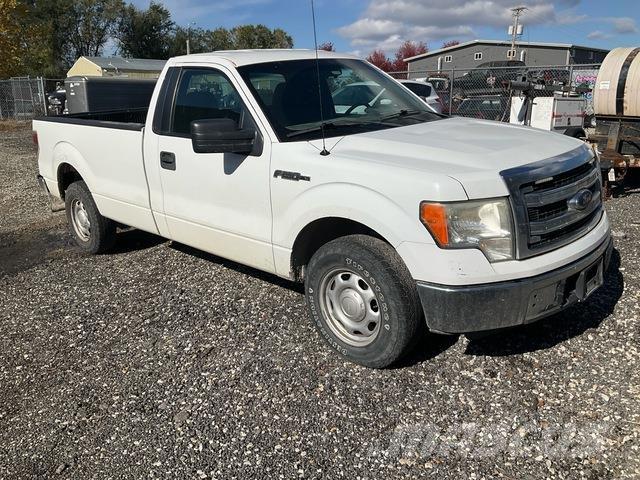 Ford F-150 شاحنات خفيفة/مفصلية الجوانب