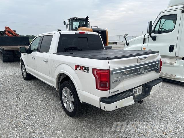 Ford F-150 شاحنات خفيفة/مفصلية الجوانب