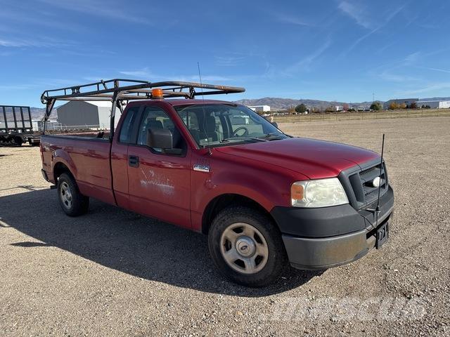 Ford F-150 شاحنات خفيفة/مفصلية الجوانب