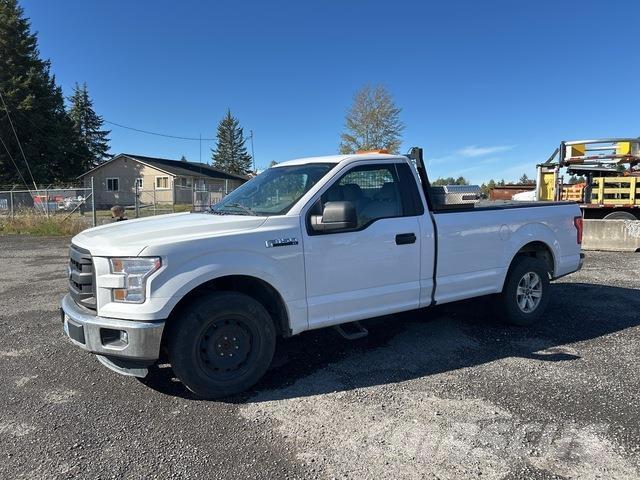Ford F-150 شاحنات خفيفة/مفصلية الجوانب