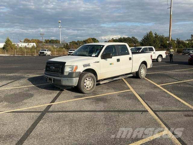 Ford F-150 شاحنات خفيفة/مفصلية الجوانب