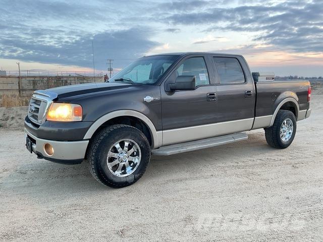 Ford F-150 شاحنات خفيفة/مفصلية الجوانب