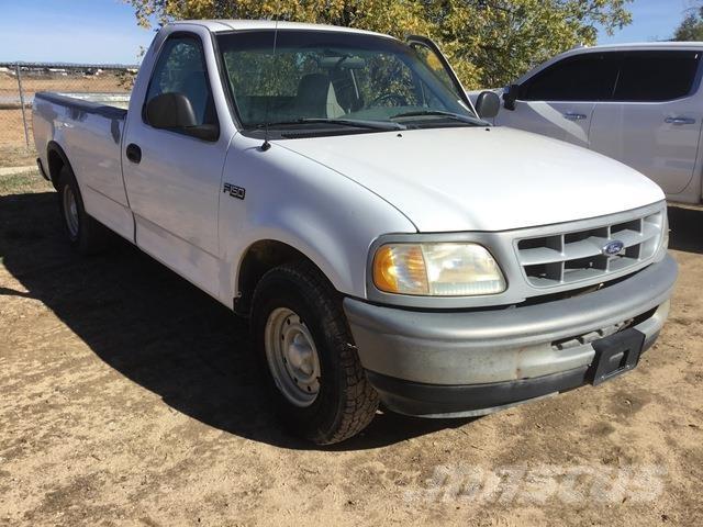 Ford F-150 شاحنات خفيفة/مفصلية الجوانب