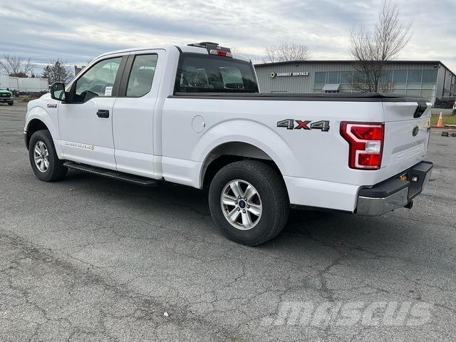 Ford F-150 شاحنات خفيفة/مفصلية الجوانب