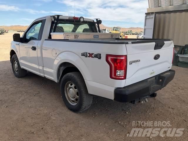 Ford F-150 XL أخرى