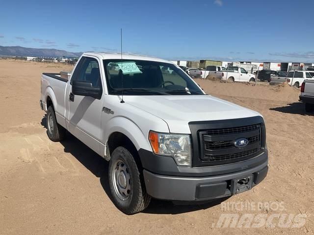 Ford F-150 XL أخرى