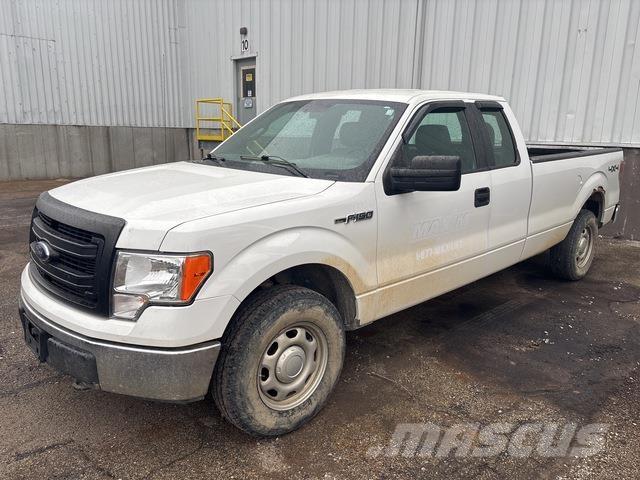 Ford F-150 XL شاحنات خفيفة/مفصلية الجوانب