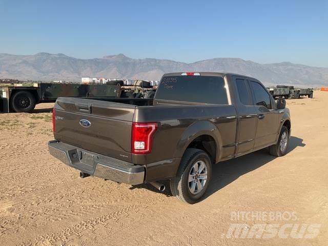 Ford F-150 XLT أخرى