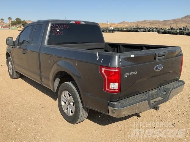 Ford F-150 XLT أخرى