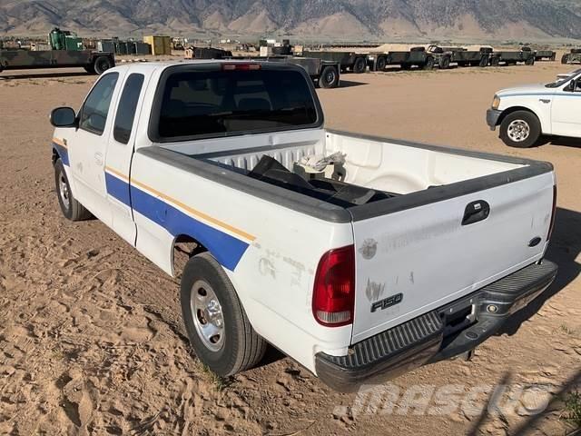 Ford F-150 XLT أخرى