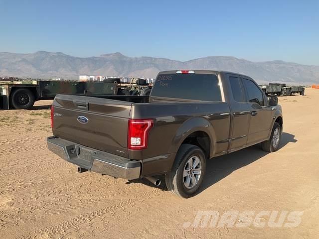 Ford F-150 XLT أخرى