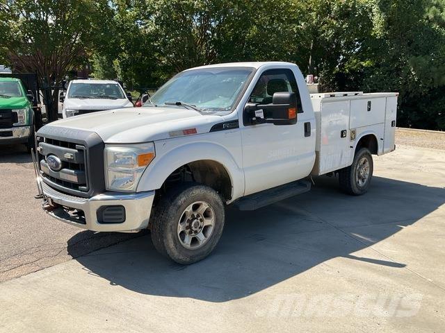 Ford F-250 شاحنات خفيفة/مفصلية الجوانب