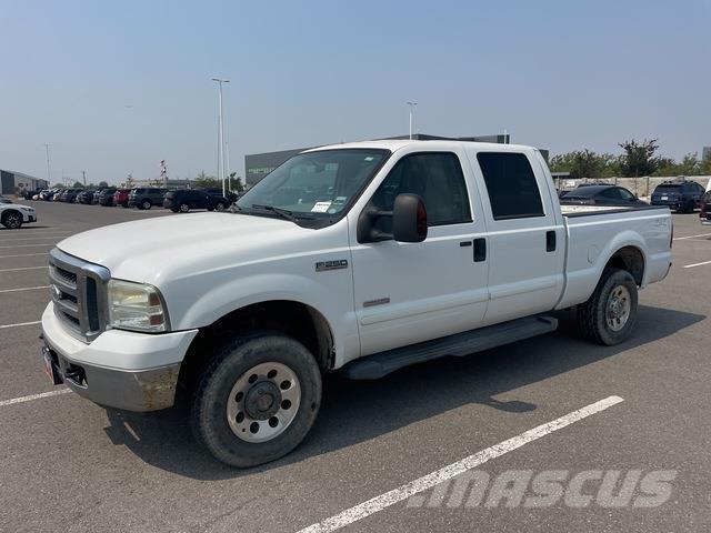 Ford F-250 شاحنات خفيفة/مفصلية الجوانب