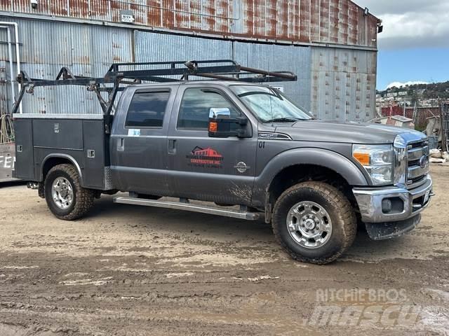 Ford F-250 شاحنات خفيفة/مفصلية الجوانب