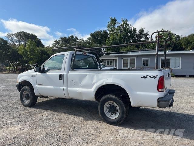 Ford F-250 شاحنات خفيفة/مفصلية الجوانب